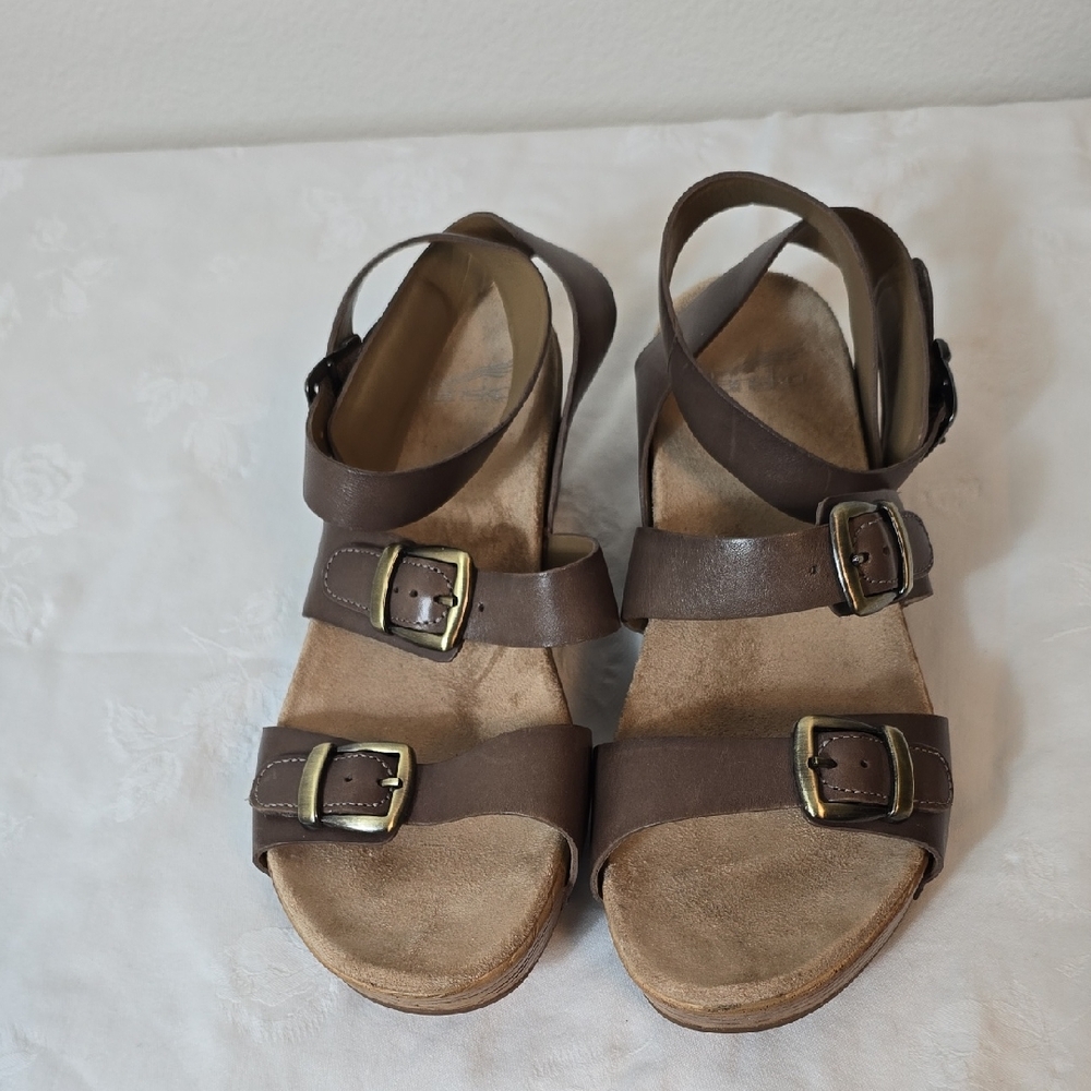 Dansko Brown Leather Velco Buckle Wedge Sandals Size 10